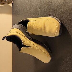 LL Bean Comfort Mocs Slip On Shoes 8.5 Light Green